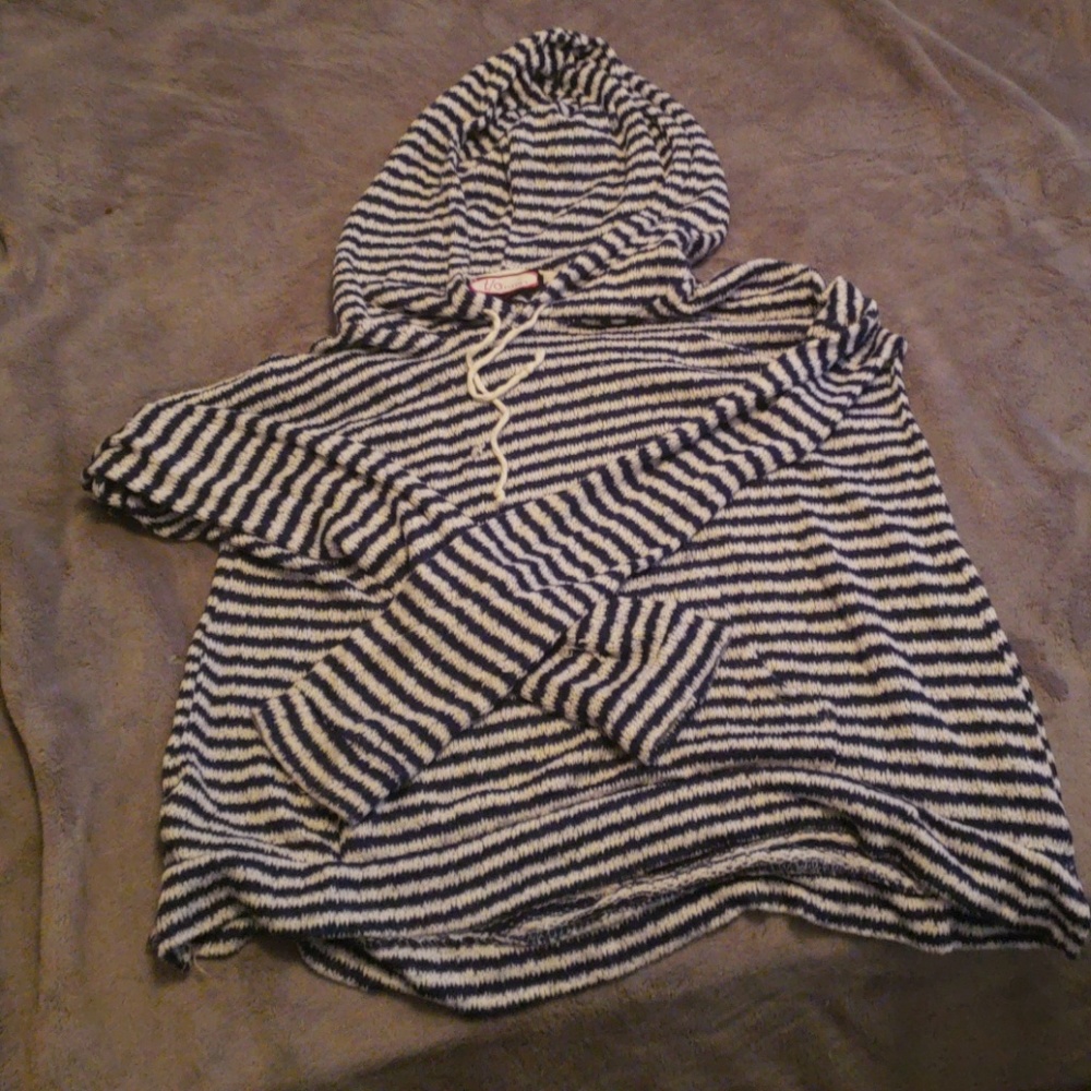 Dark blue and white hoodie shirt
